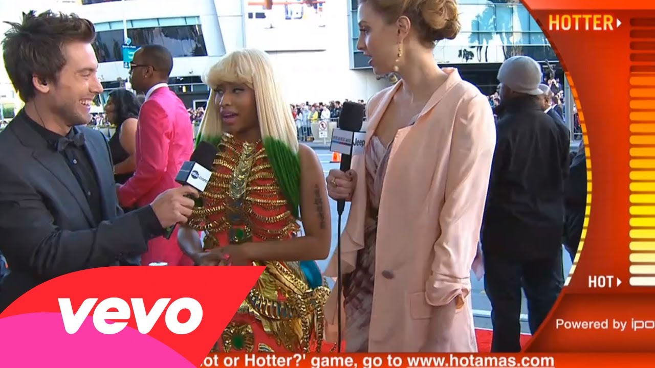 2010 Red Carpet Interview (American Music Awards)