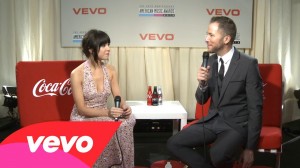 Carly Rae Jepsen – Backstage At The 2012 AMAs