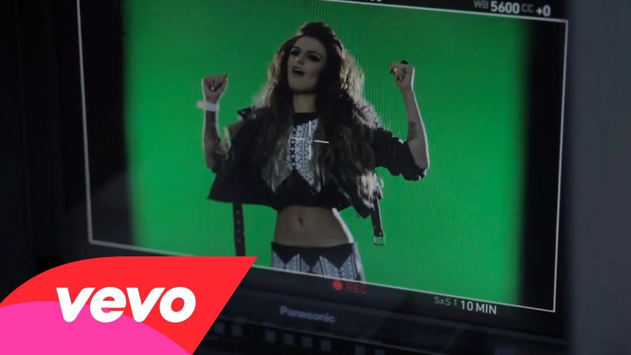 Cher Lloyd – Swagger Jagger (Behind the Scenes)