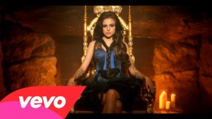 Cher Lloyd – With Ur Love