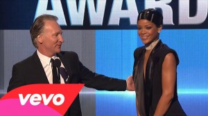 Rihanna – Icon Award (2013 AMAs)