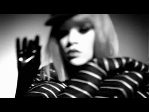 Rihanna – ROCKSTAR 101 (Director’s Cut) ft. Slash