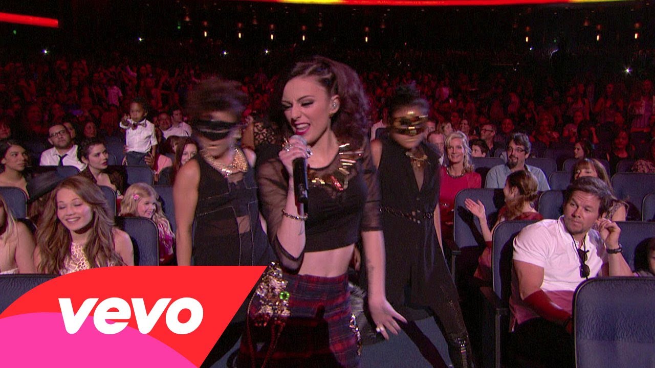 With Ur Love (Live At The Radio Disney Music Awards 2013)